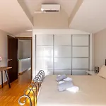 Charming House Next To The Sea Сasa de vacaciones *
