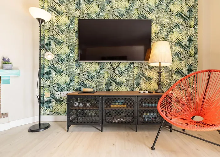 Charming House Next To The Sea 度假居 *